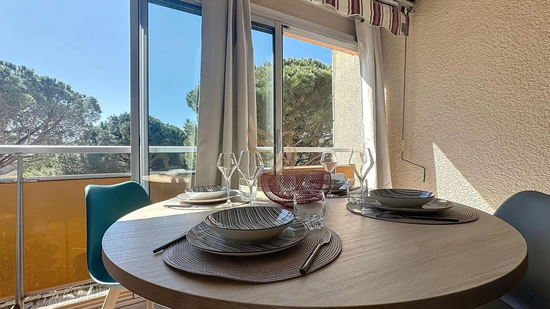 Apartment Studio Coco'B - Frejus Plage - 4 Pers - Parking - 7Min A Pied De La Plage - Clim - Wifi - Capitalchic Service Frejus