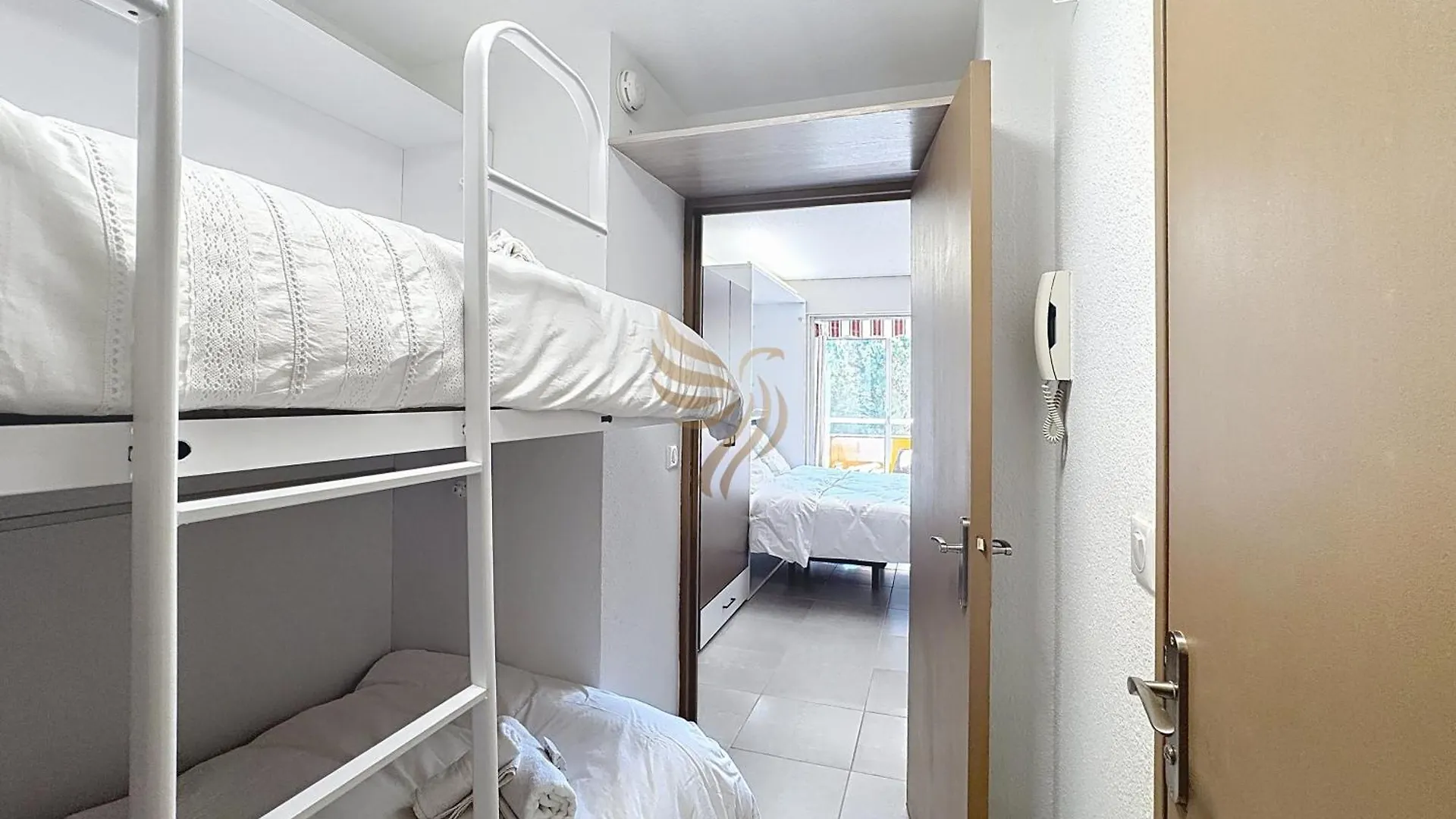 Studio Coco'B - Frejus Plage - 4 Pers - Parking - 7Min A Pied De La Plage - Clim - Wifi - Capitalchic Service Frejus 0*,  France