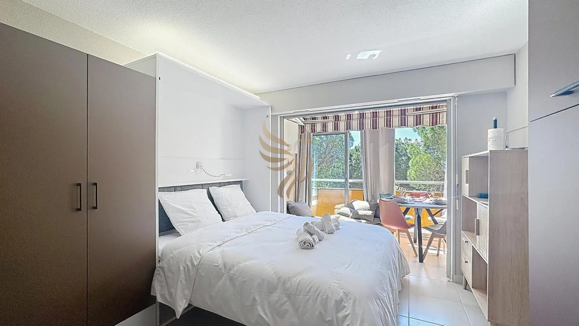 Studio Coco'B - Frejus Plage - 4 Pers - Parking - 7Min A Pied De La Plage - Clim - Wifi - Capitalchic Service Frejus 0*,  France