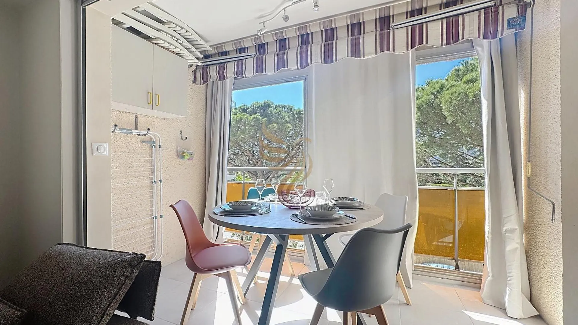 Studio Coco'B - Frejus Plage - 4 Pers - Parking - 7Min A Pied De La Plage - Clim - Wifi - Capitalchic Service Frejus France