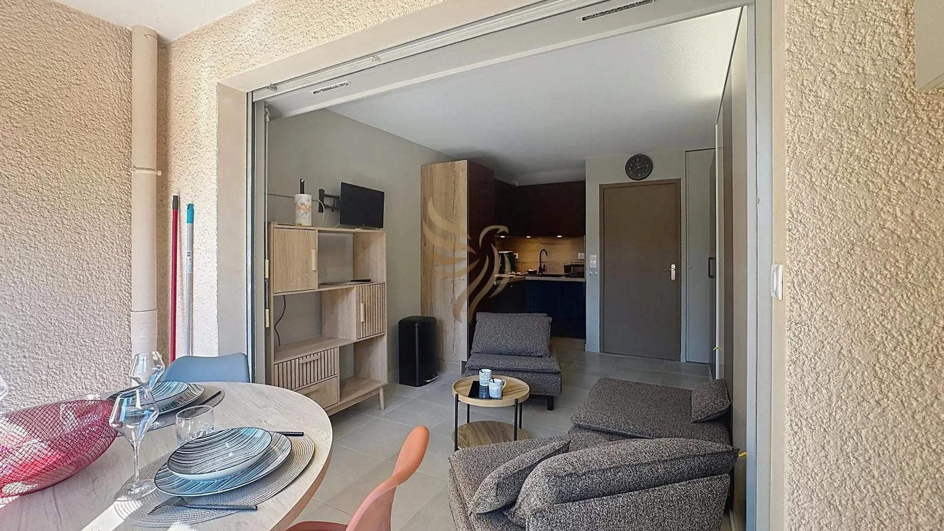 Studio Coco'B - Frejus Plage - 4 Pers - Parking - 7Min A Pied De La Plage - Clim - Wifi - Capitalchic Service Frejus