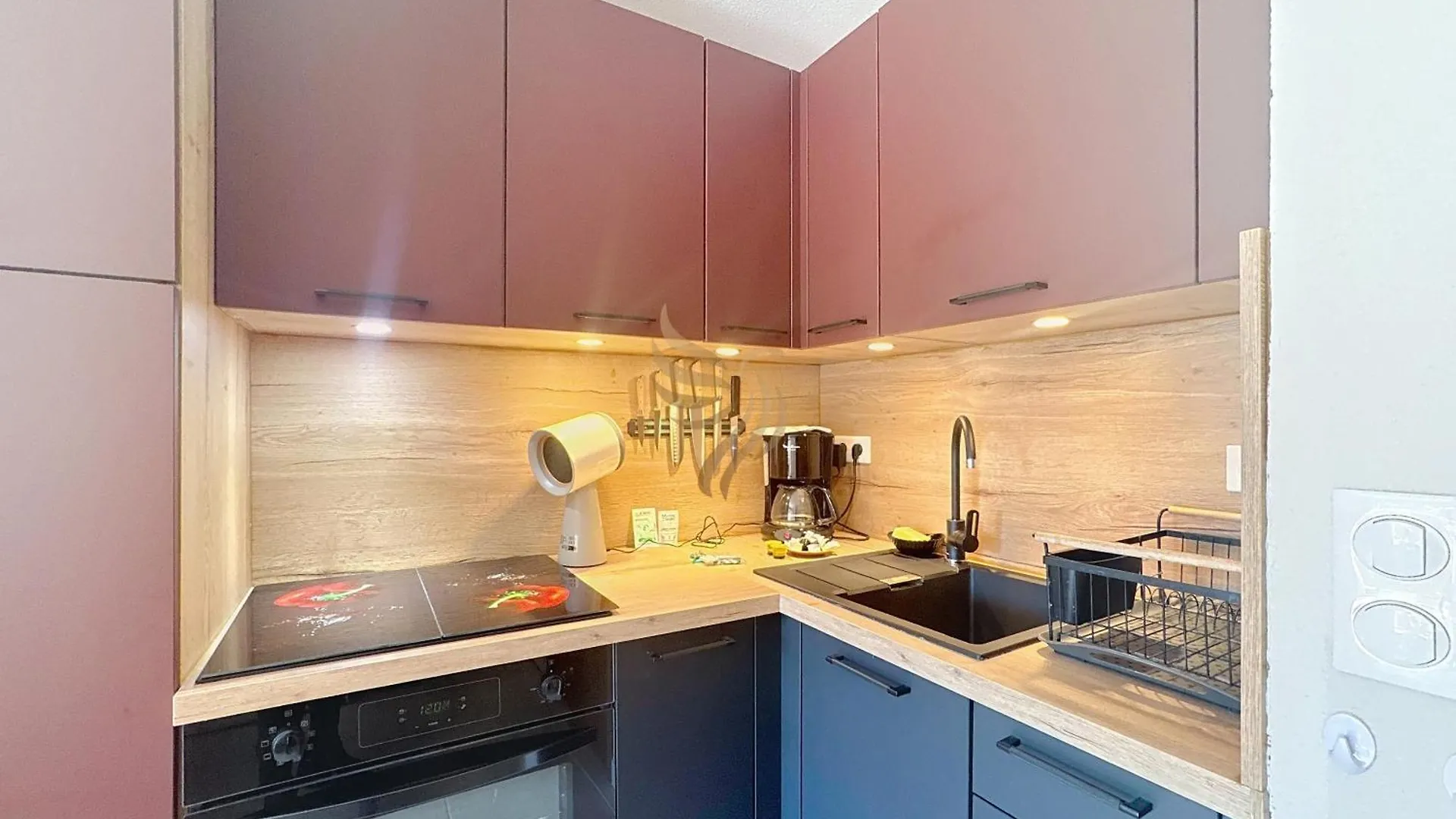 Studio Coco'B - Frejus Plage - 4 Pers - Parking - 7Min A Pied De La Plage - Clim - Wifi - Capitalchic Service Frejus 0*,  France