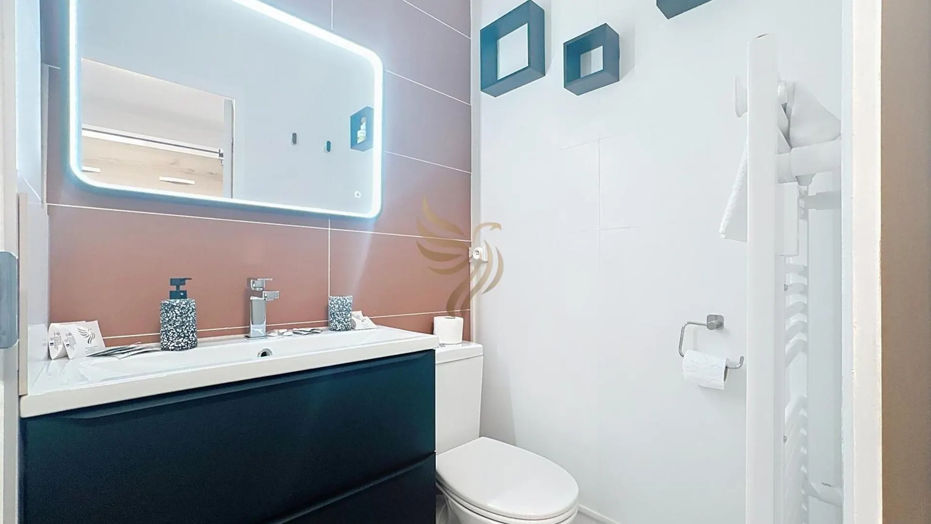 Studio Coco'B - Frejus Plage - 4 Pers - Parking - 7Min A Pied De La Plage - Clim - Wifi - Capitalchic Service Frejus France